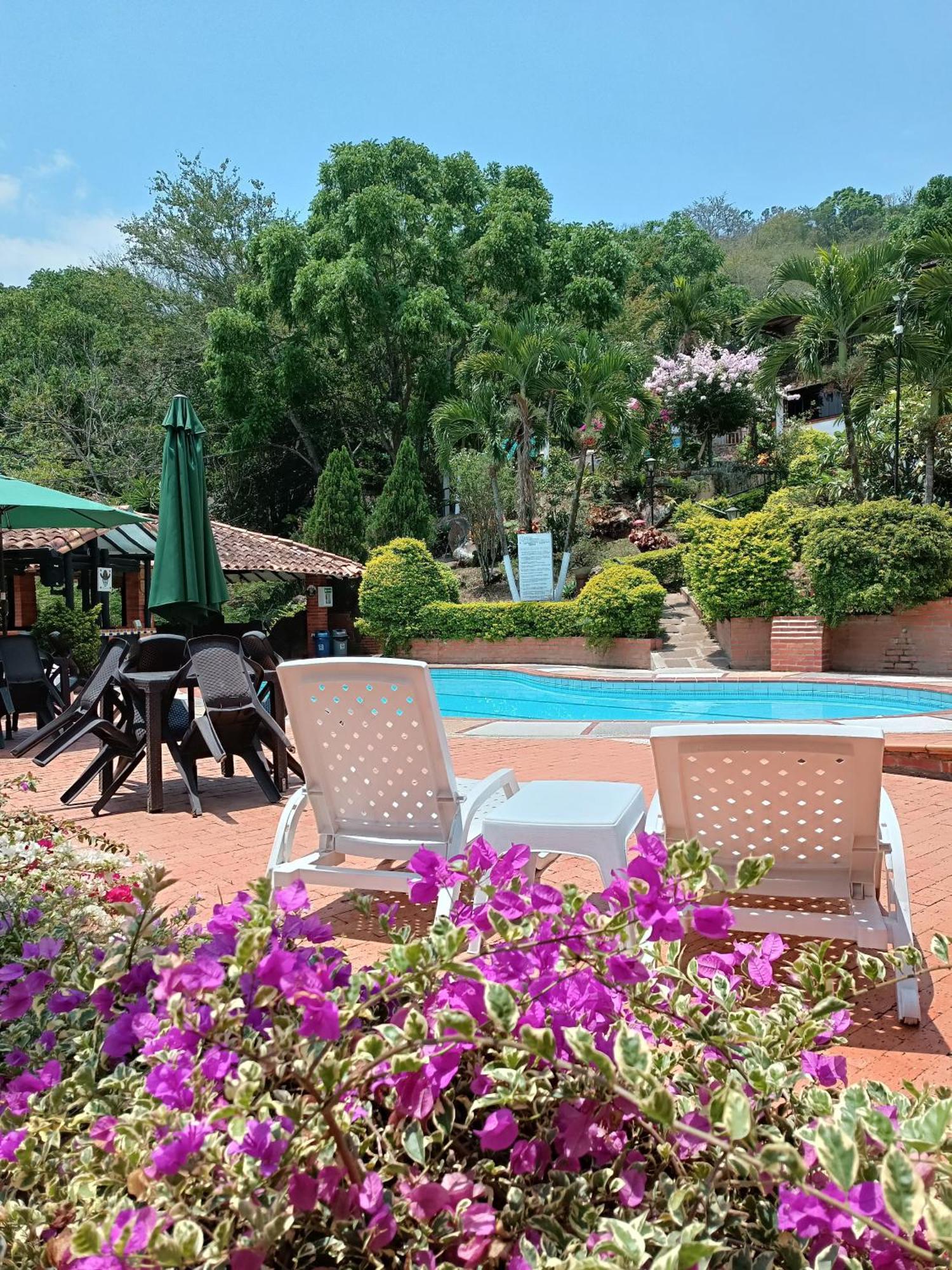 Hotel Campestre Casona Del Camino Real San Gil Ngoại thất bức ảnh