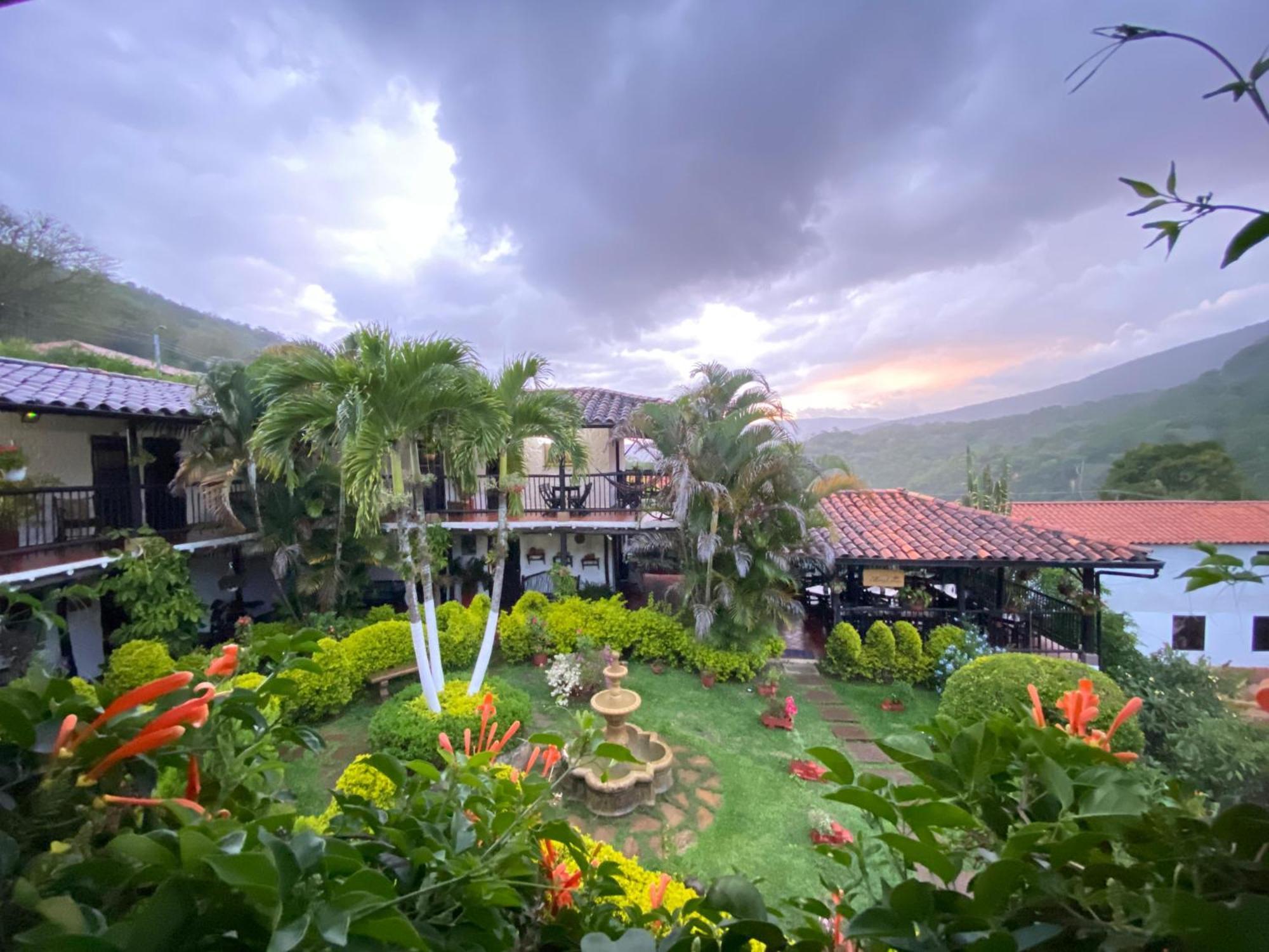 Hotel Campestre Casona Del Camino Real San Gil Ngoại thất bức ảnh